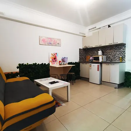 Apartment Fountain View Solid