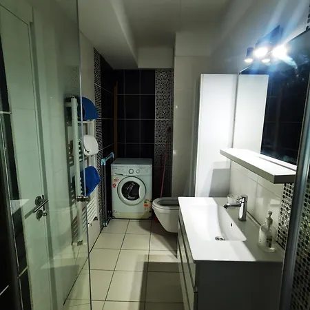 Fountain View Solid Apartment